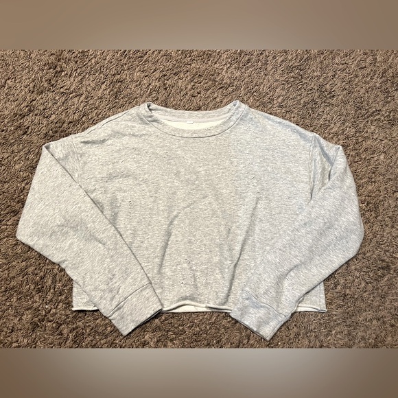 Alo Yoga Fierce Distressed Gray Crewneck Cropped Pullover Sweatshirt L - Picture 1 of 3